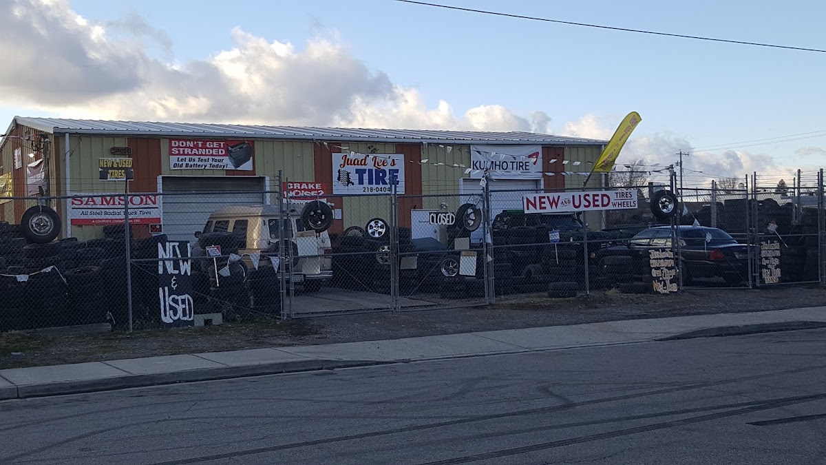 Judd Lee's Tire storefront on S Dale Rd with new and used tire signage